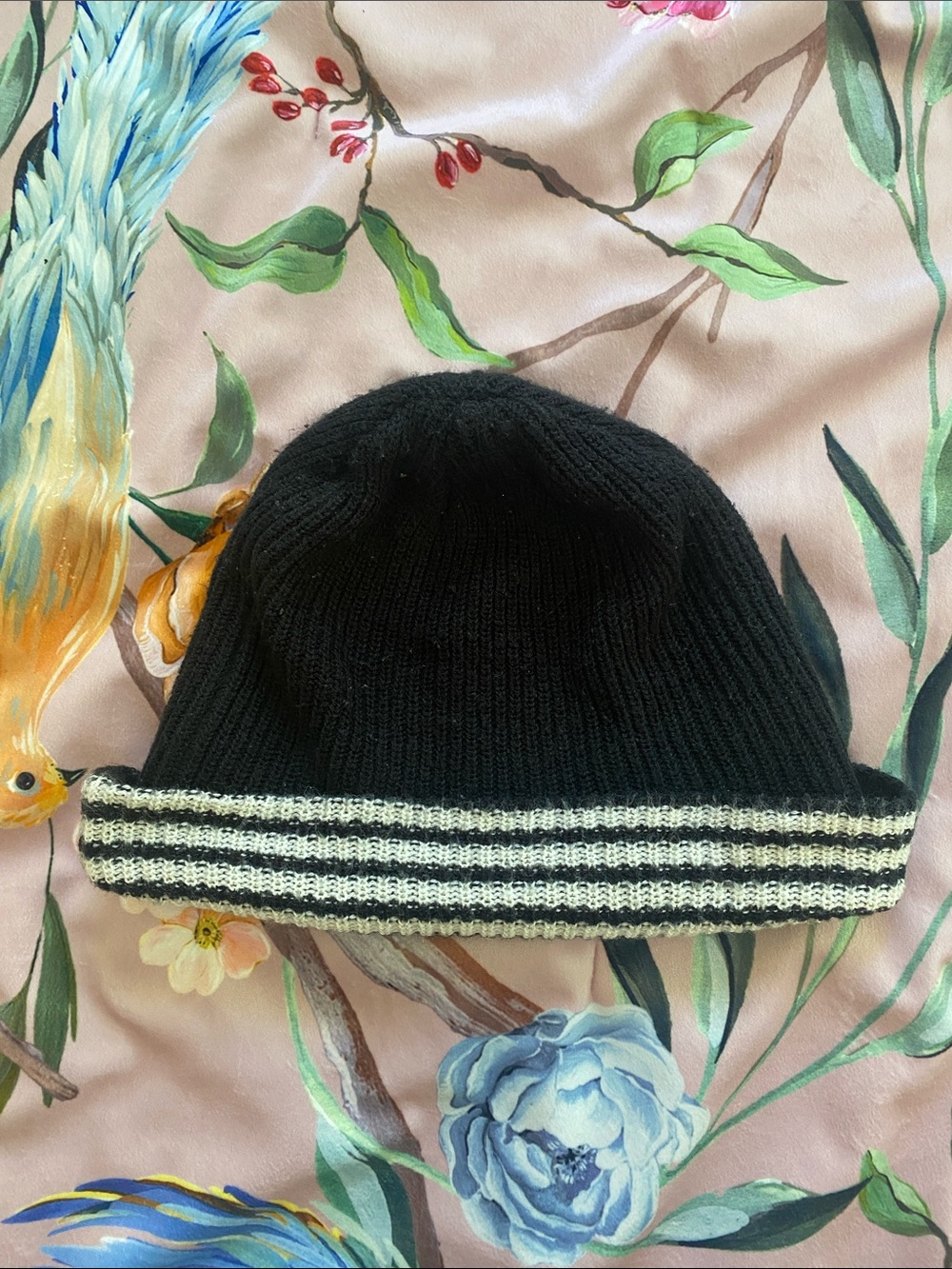 Aéropostale Black Knit Beanie with White Stripes